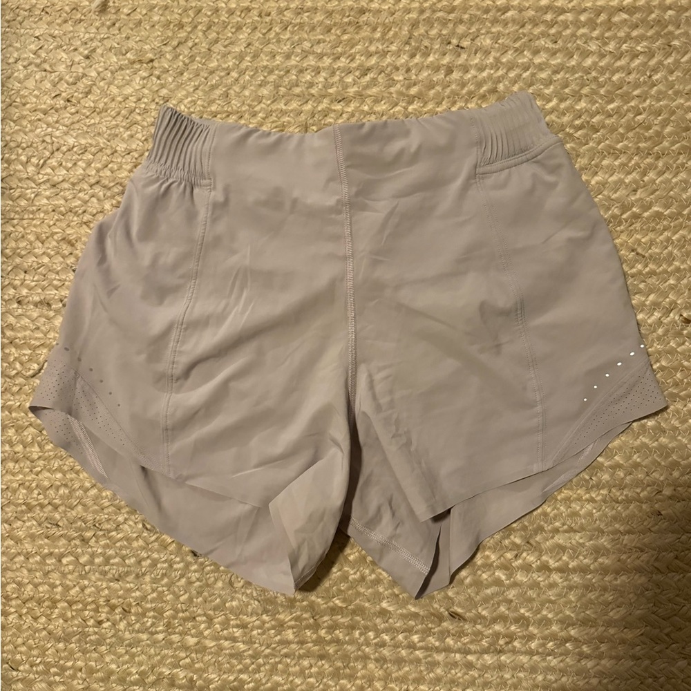 Lululemon Hotty Hot 4” Shorts - Picture 3 of 4